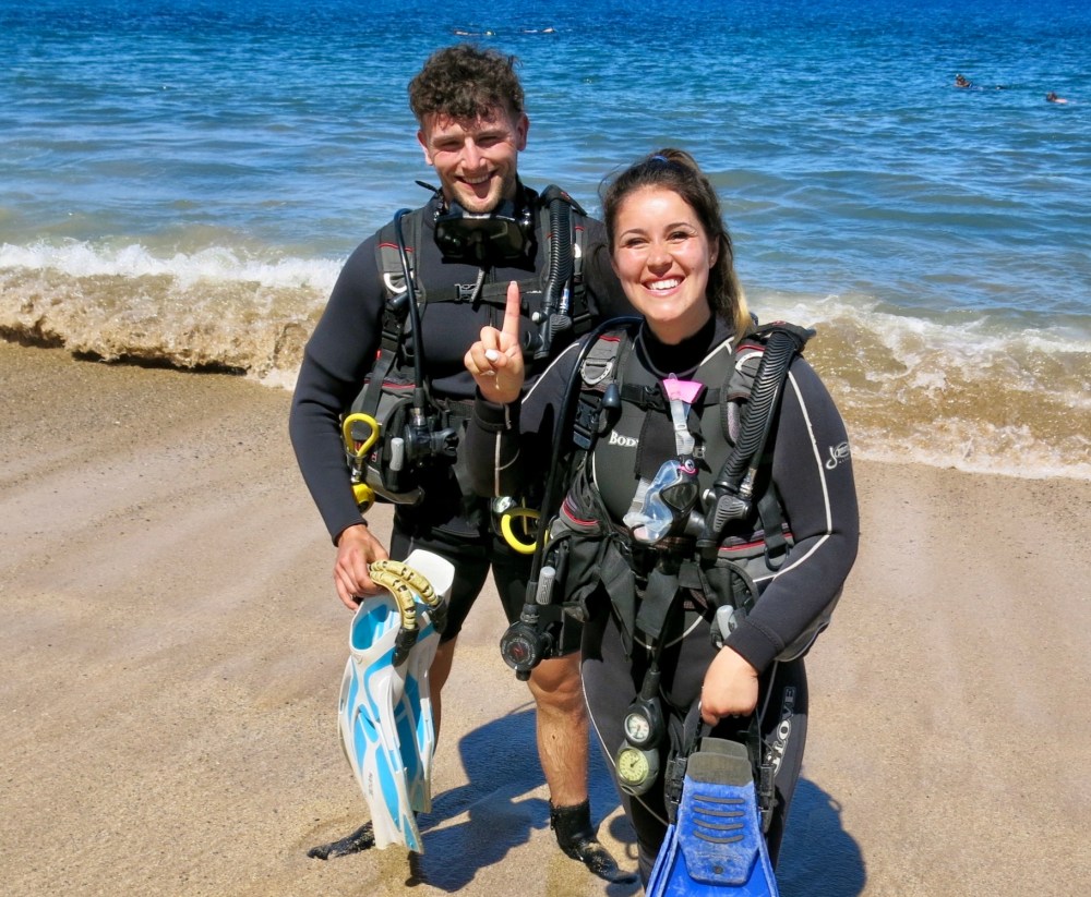 Maui scuba diving lessons at Airport Beach!